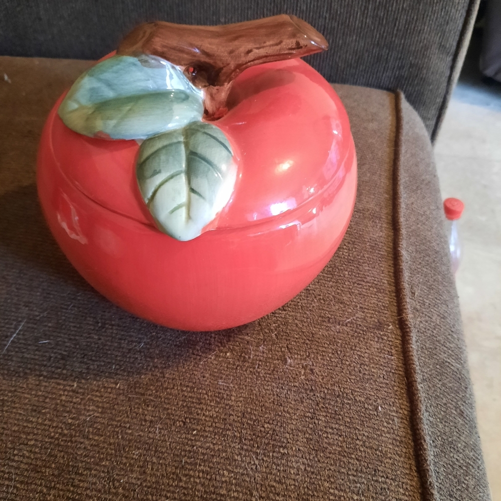 Apple cookie jar